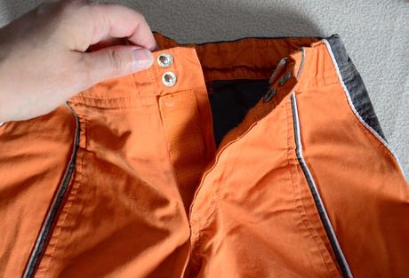 Oranžovo-sivé bermudy, 116