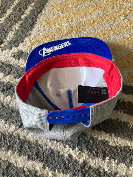 Šiltovka avengers 134/140, h&m,134