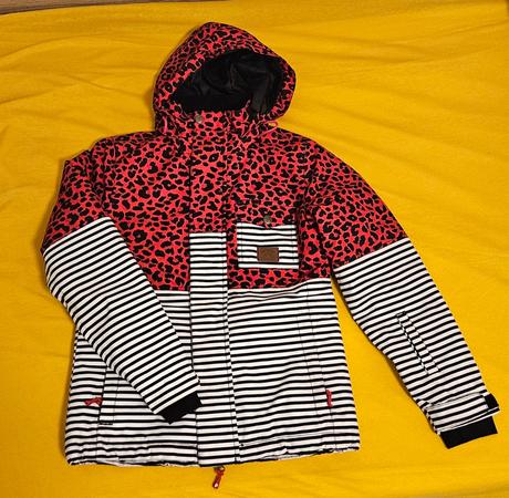 Lyžiarska bunda protest, 140