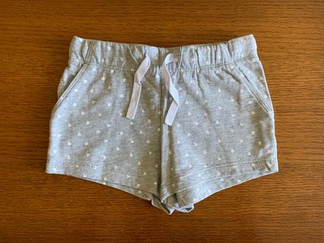 Kraťasky so srdiečkami, h&m,104