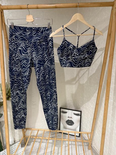 Suprava other&stories, s