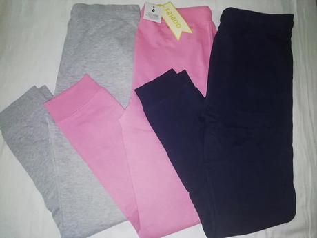 2x  česané tepláky, 158