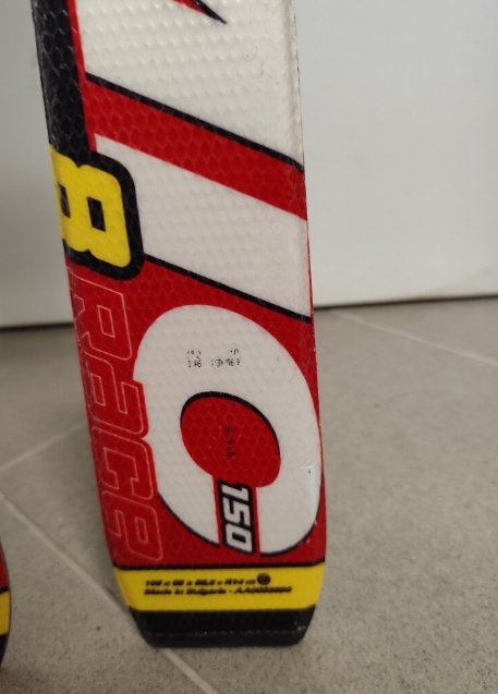 Používané lyže atomic 8 race dĺžka 150cm s viazaní, atomic,150-159 cm