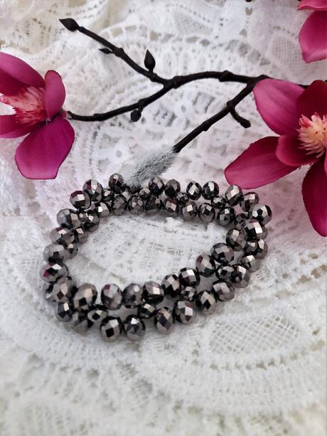 Korálkový náramok, 