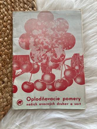 Oplodňovacie pomery našich ovocných druhov..(1949),