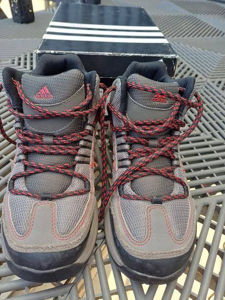 Turistická obuv, adidas,32