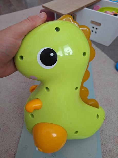 Go go dino bright stars,