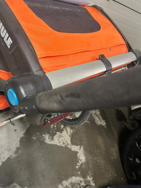 Cyklovozik thule cross 1, 