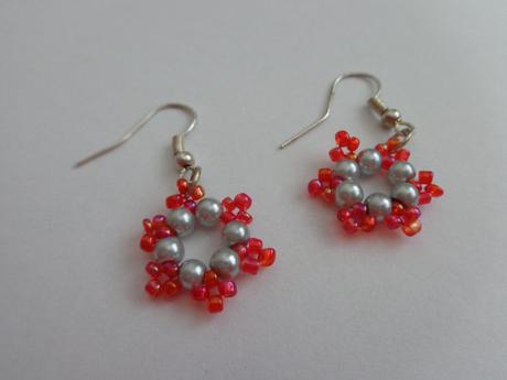 Náušnice z korálok,