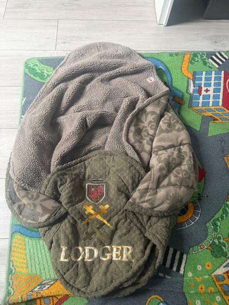 Zimný fusak, lodger