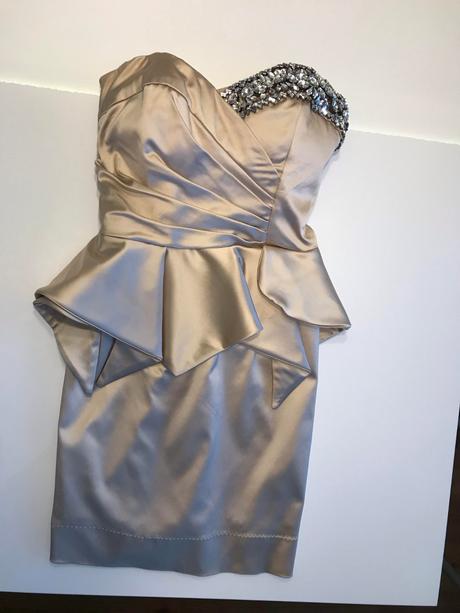 Luxusne satenove bezovozlate saty, xs