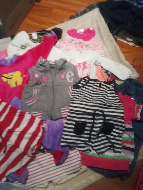 Balik dievča veľ. 74-80 už aj s poštou 24 ks, 68–80