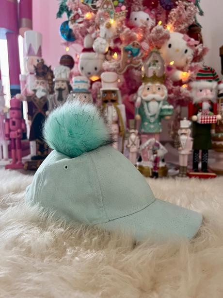 Mentolová šiltovka s gongolcom, 