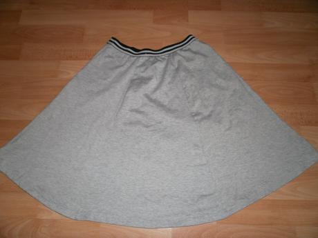 Tenká športová sukňa s/36 - 1x oblečená, gate,s