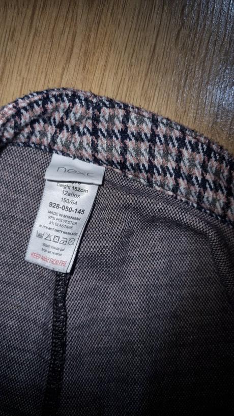 Nohavice karo, next,152