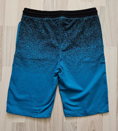 Krátke nohavice, chapter young,158