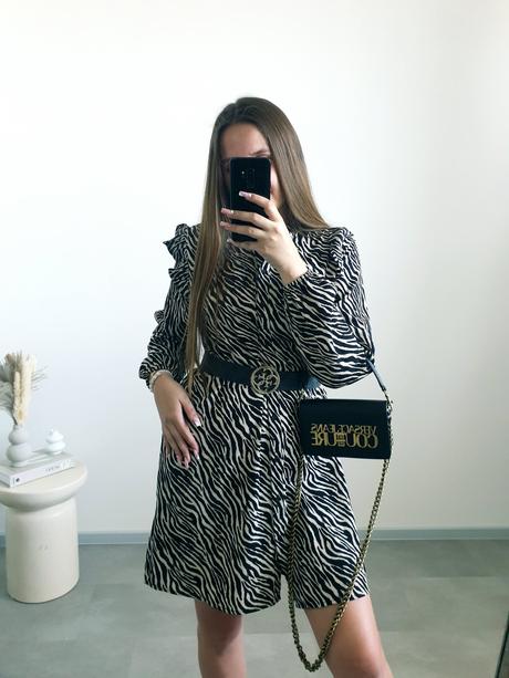 Zebrované šaty m/l, m