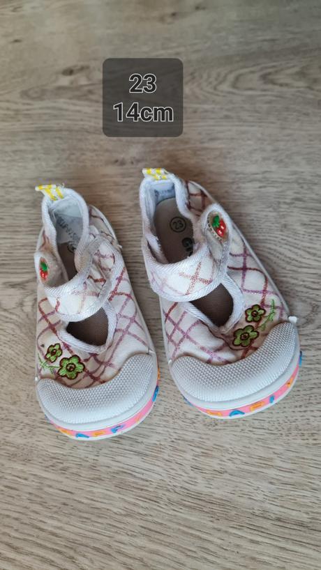 Topánky od 19-29, 24