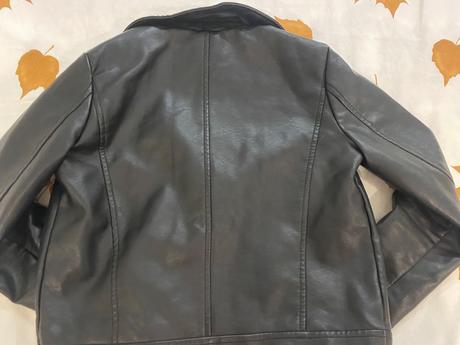 Koženka, sinsay,140