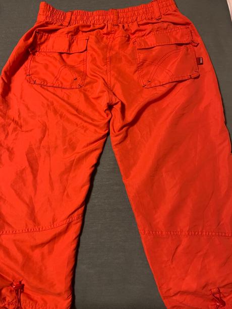 Cervene nohavice, s.a.m.,l