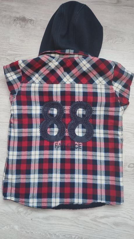 Koselová bunda s kozusinkou, 152