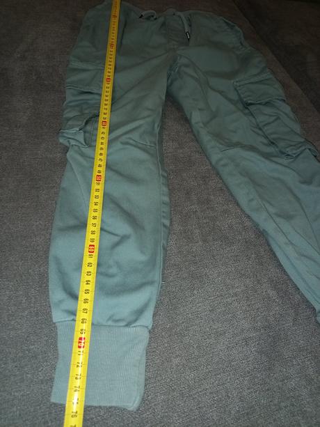 Kapsače, reserved,140