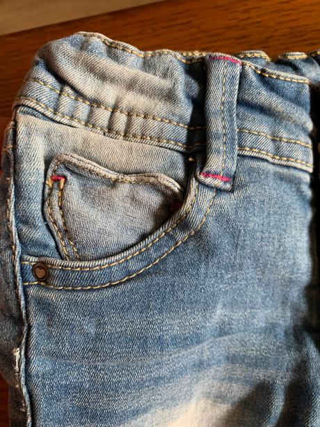 Skinny rifle s krásnymi 3d prvkami, dopodopo,104