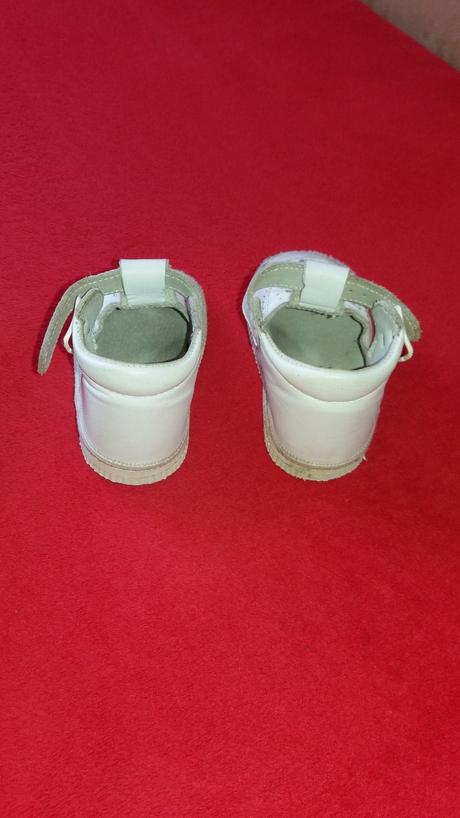 Capacky-predane, rak,18