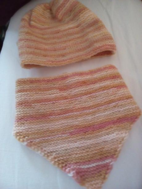 Čiapka a šatka, 104 - 140