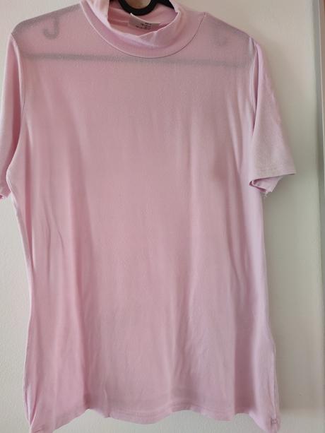 Dámske blúzky , tričká,svetriky rôzne veľkosti.., 