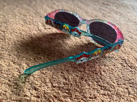 Dievčenské okuliare,