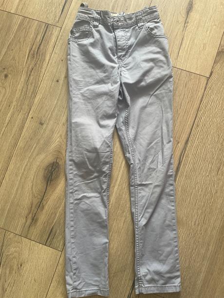 Bledé nohavice, next,134