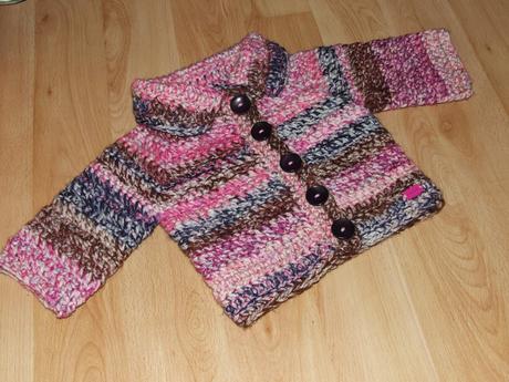 Háčkovaný svetrík, 80