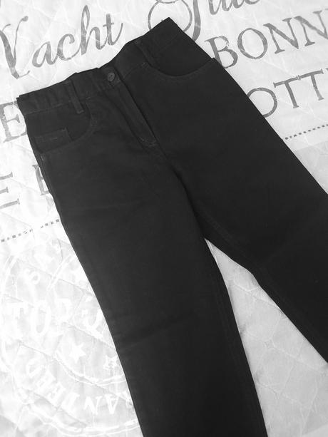 Cierne nohavice c 140, 140