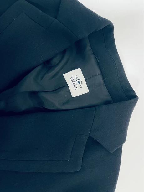 Elegantné čierne sako cerruti, 40