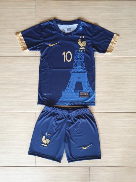 Dres mbappe, nike,164 / 170 / 176
