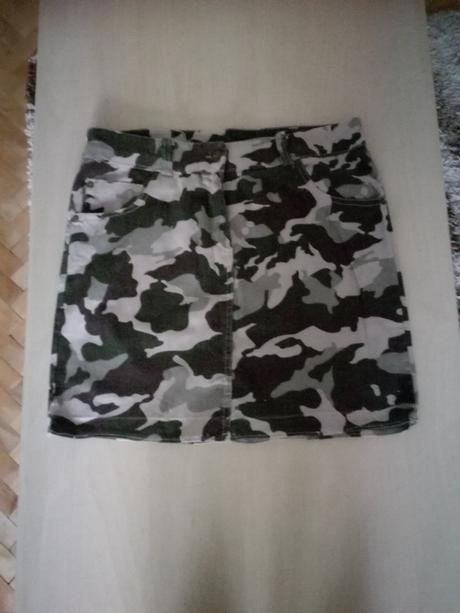 Maskáčova sukňa, s