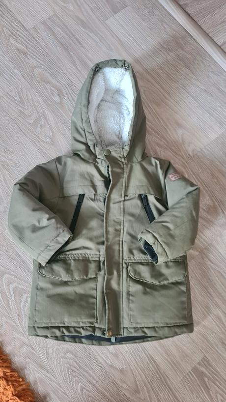 Tepla bunda, reserved,92