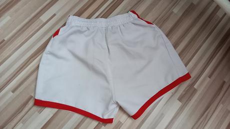 Kratasy futbalove, umbro,110