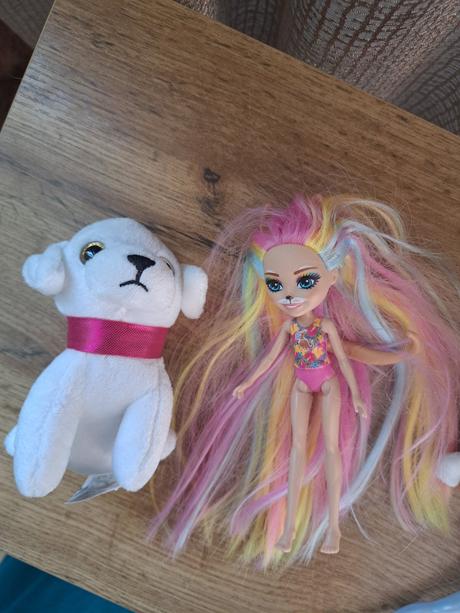 2x enchantimals, 2x pes,