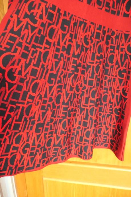 Tommy hilfiger icon cerveno cierne saty vel. l, tommy hilfiger,l