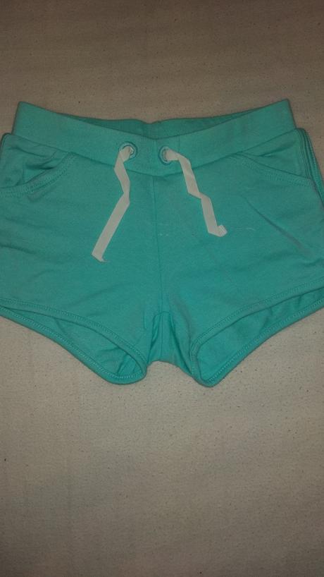 Tyrkysové sortky, palomino,122