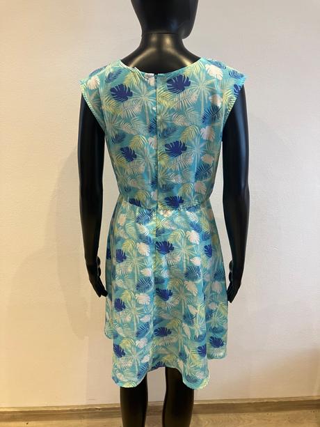 Dámske šaty vzorované letné (m), m