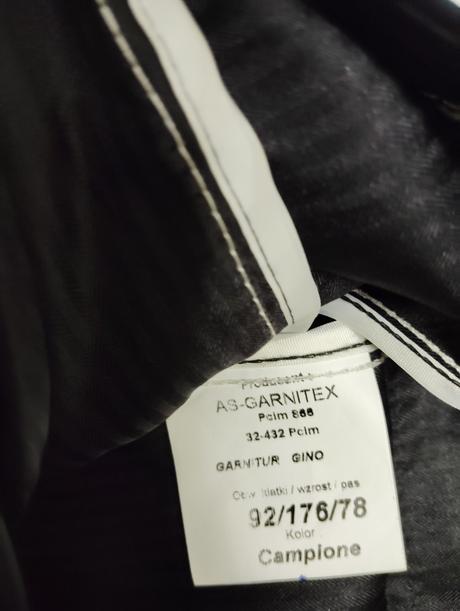 Chlapčenský oblek, 170