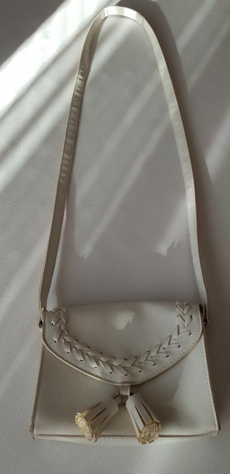 Dievčenskú kabelku, 