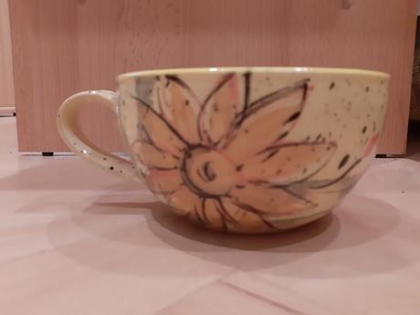 Šálka veľká žltá, 