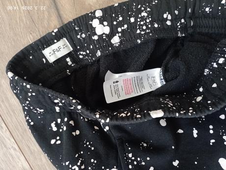 Štýlové tepláky (už s poštovným), f&f,146