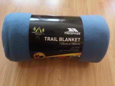 Trespass deka na spanie, kempovanie a turistiku, 