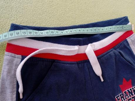 Teplákové kratší, 128