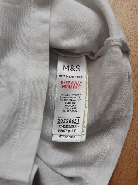 Biele tričko s duhou, marks & spencer,122